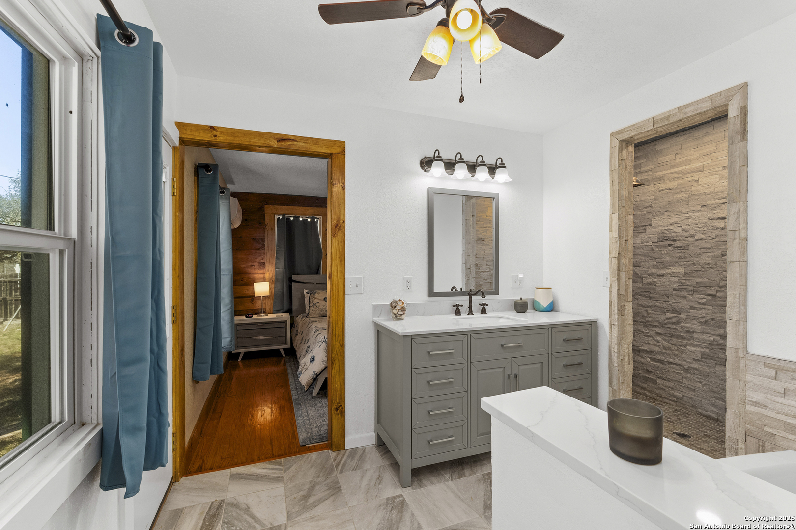 541 Robindale