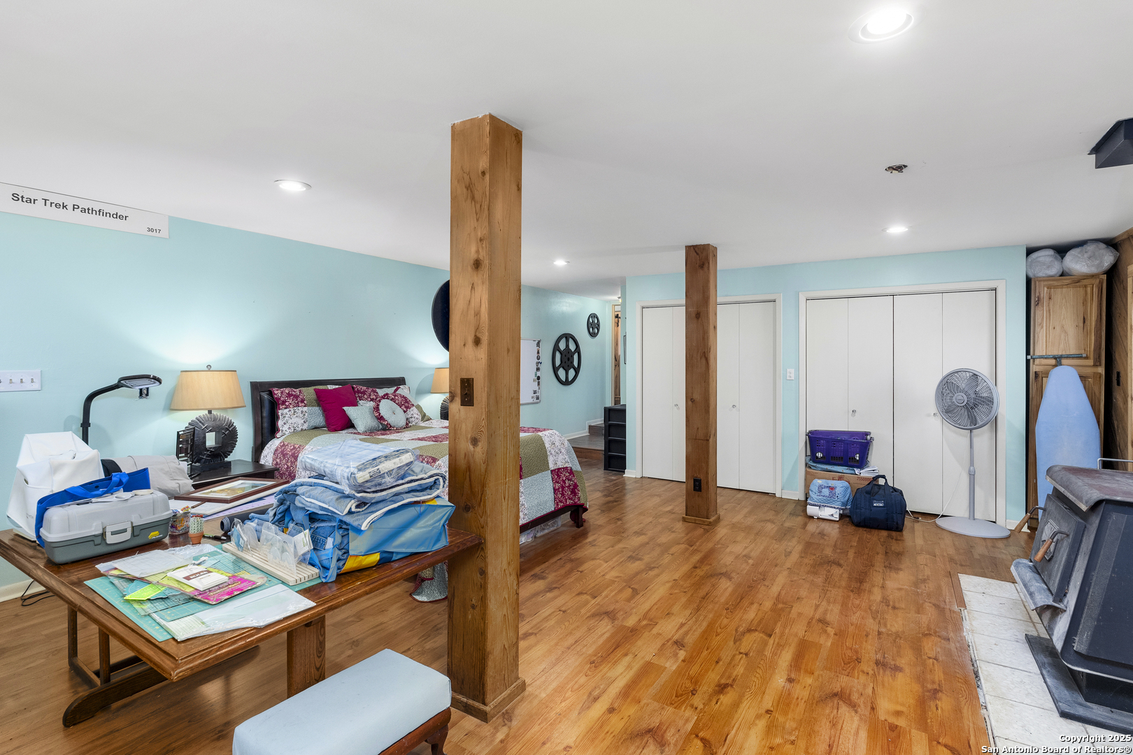 541 Robindale