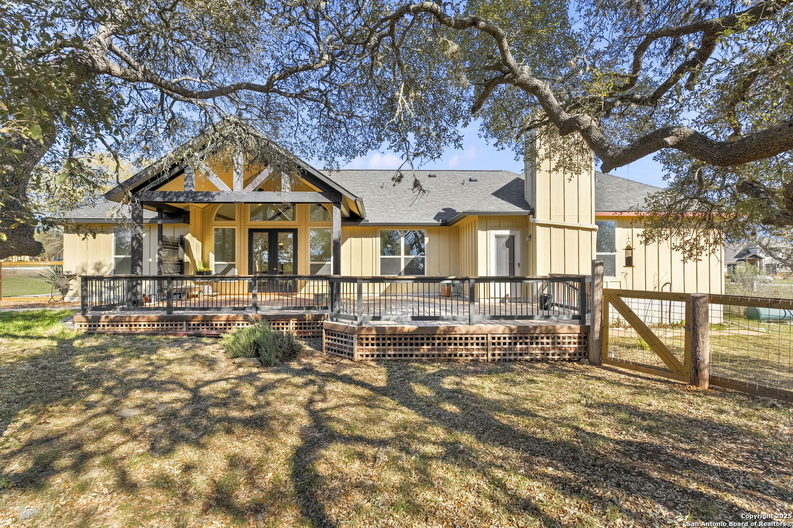 414 Rio Circle