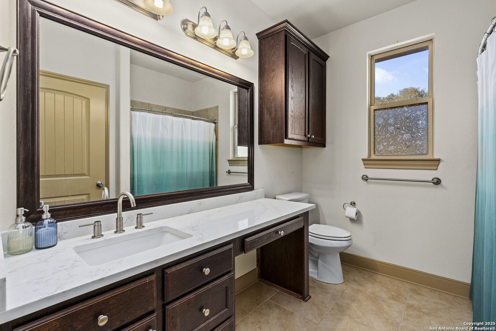 414 Rio Circle