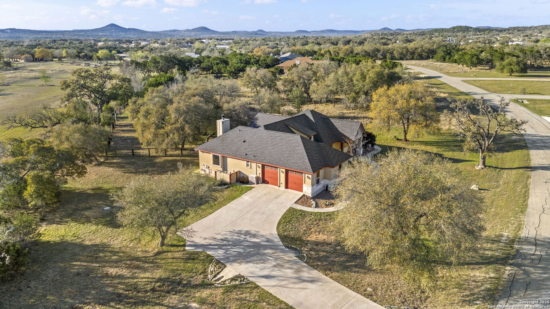 414 Rio Circle