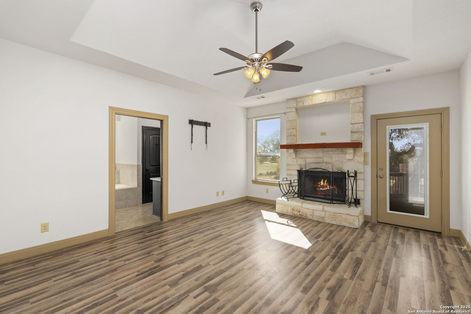 414 Rio Circle