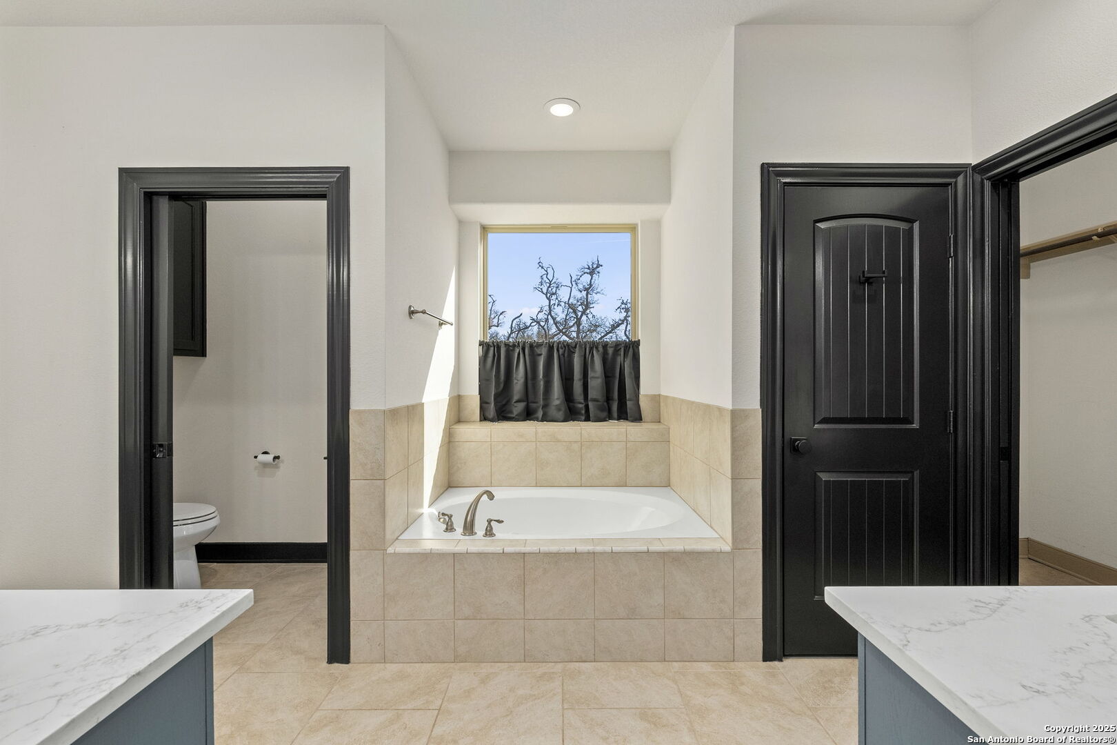 414 Rio Circle