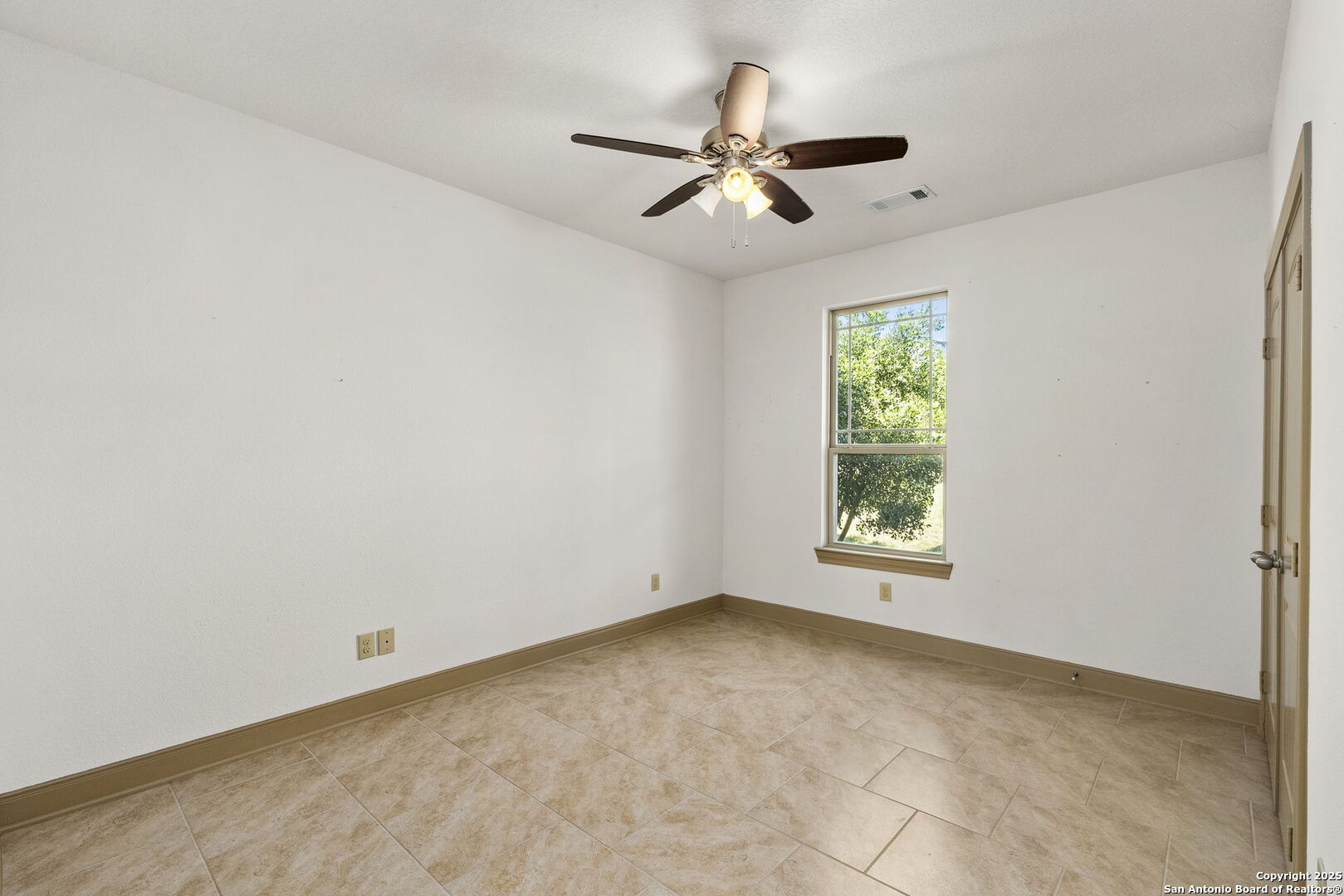 414 Rio Circle