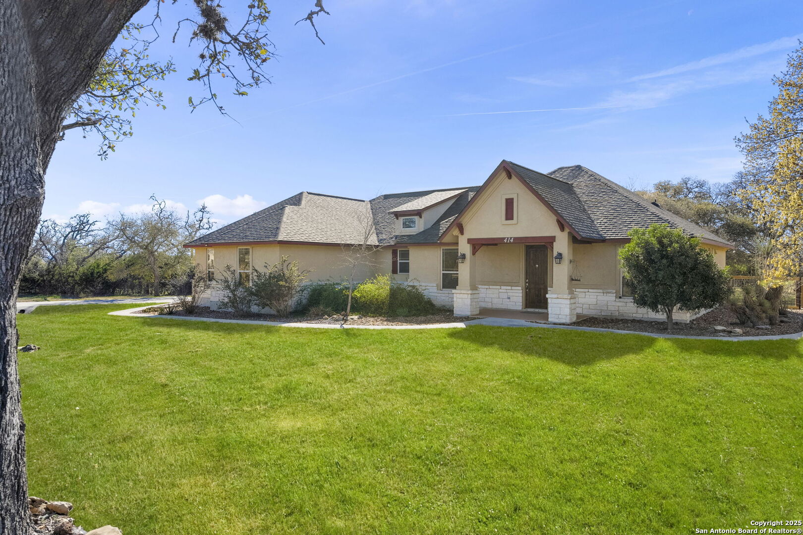 414 Rio Circle