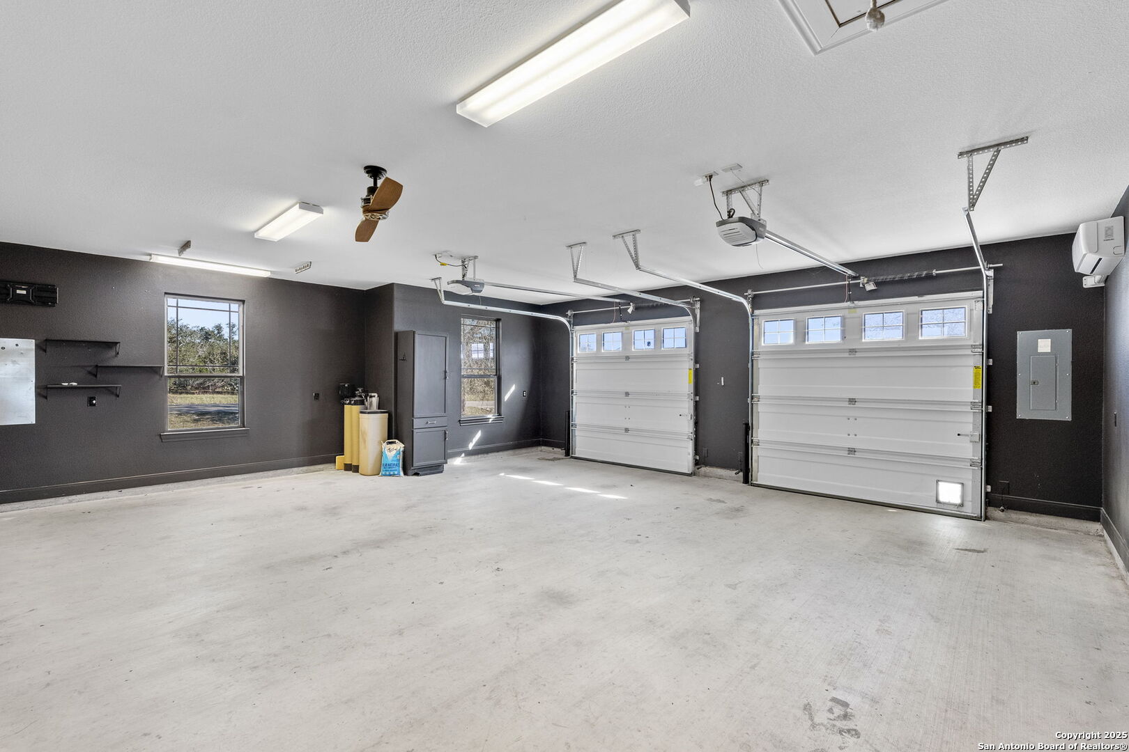 414 Rio Circle