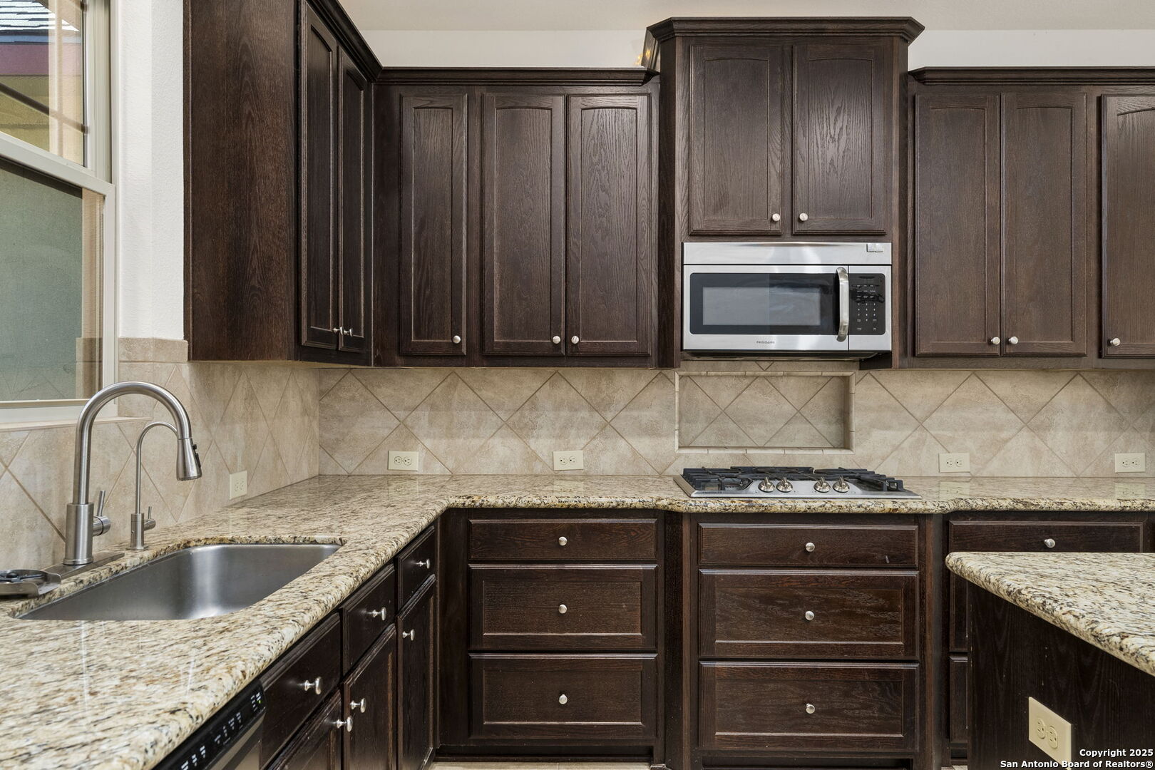 414 Rio Circle