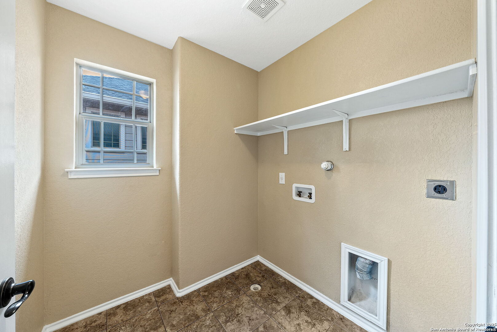13111 Piper Sonoma
