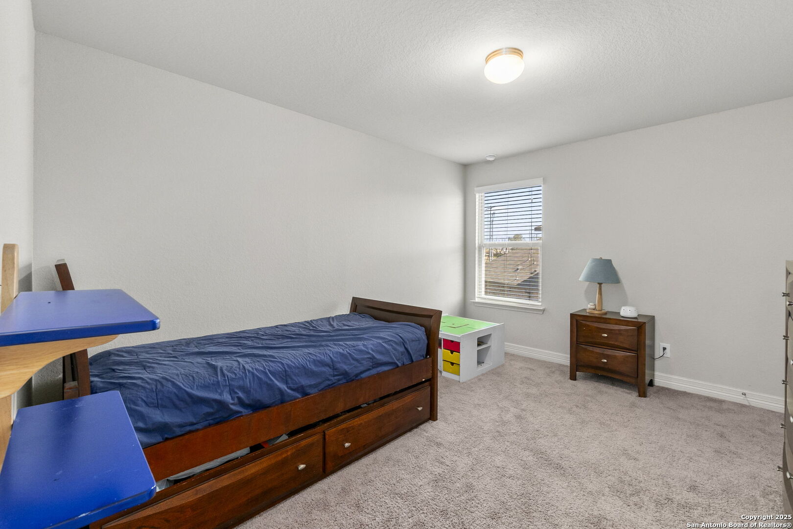 1704 Fall View
