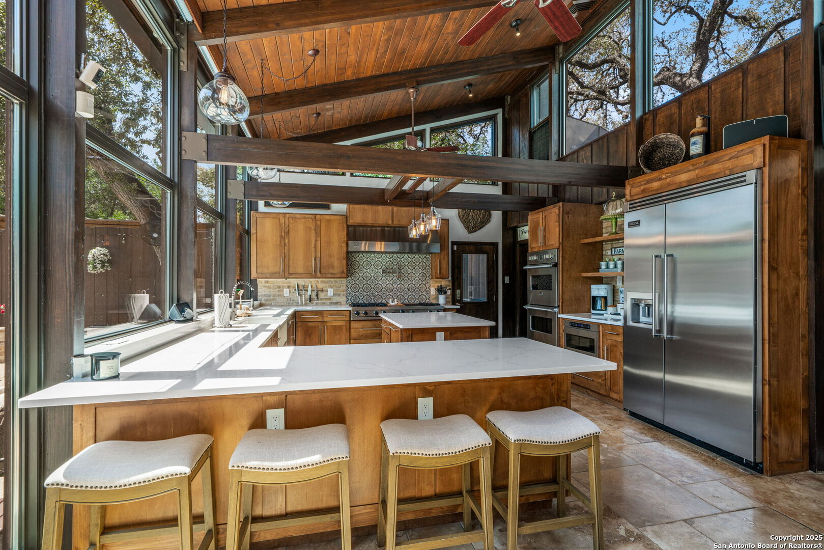 222 Royal Oaks