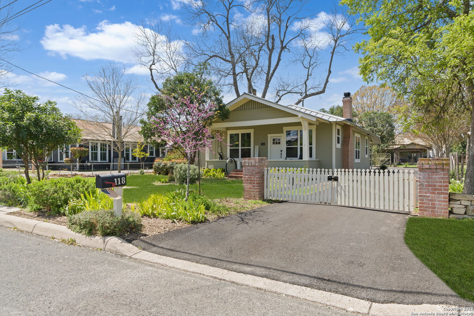 118 Mesquite