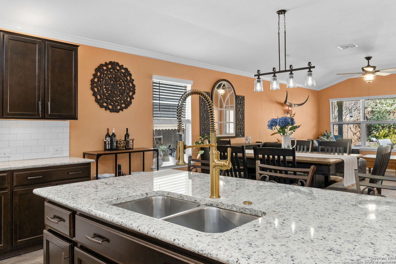 7015 Capella Cir