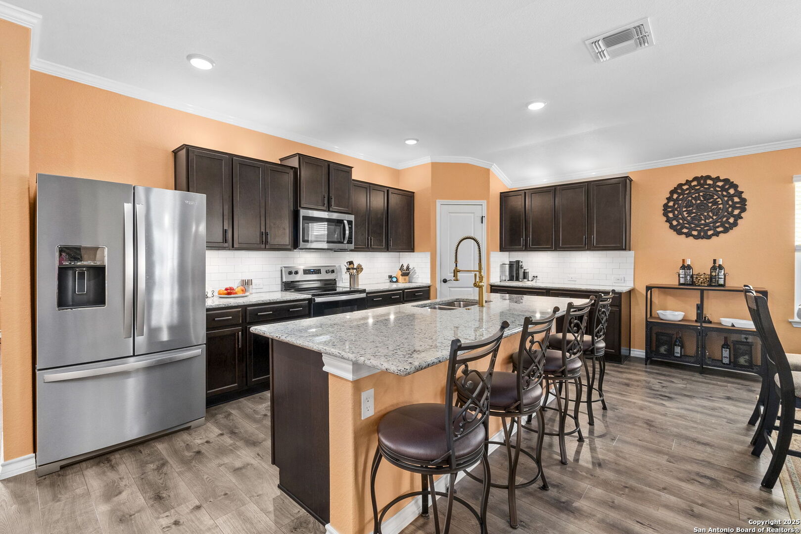 7015 Capella Cir