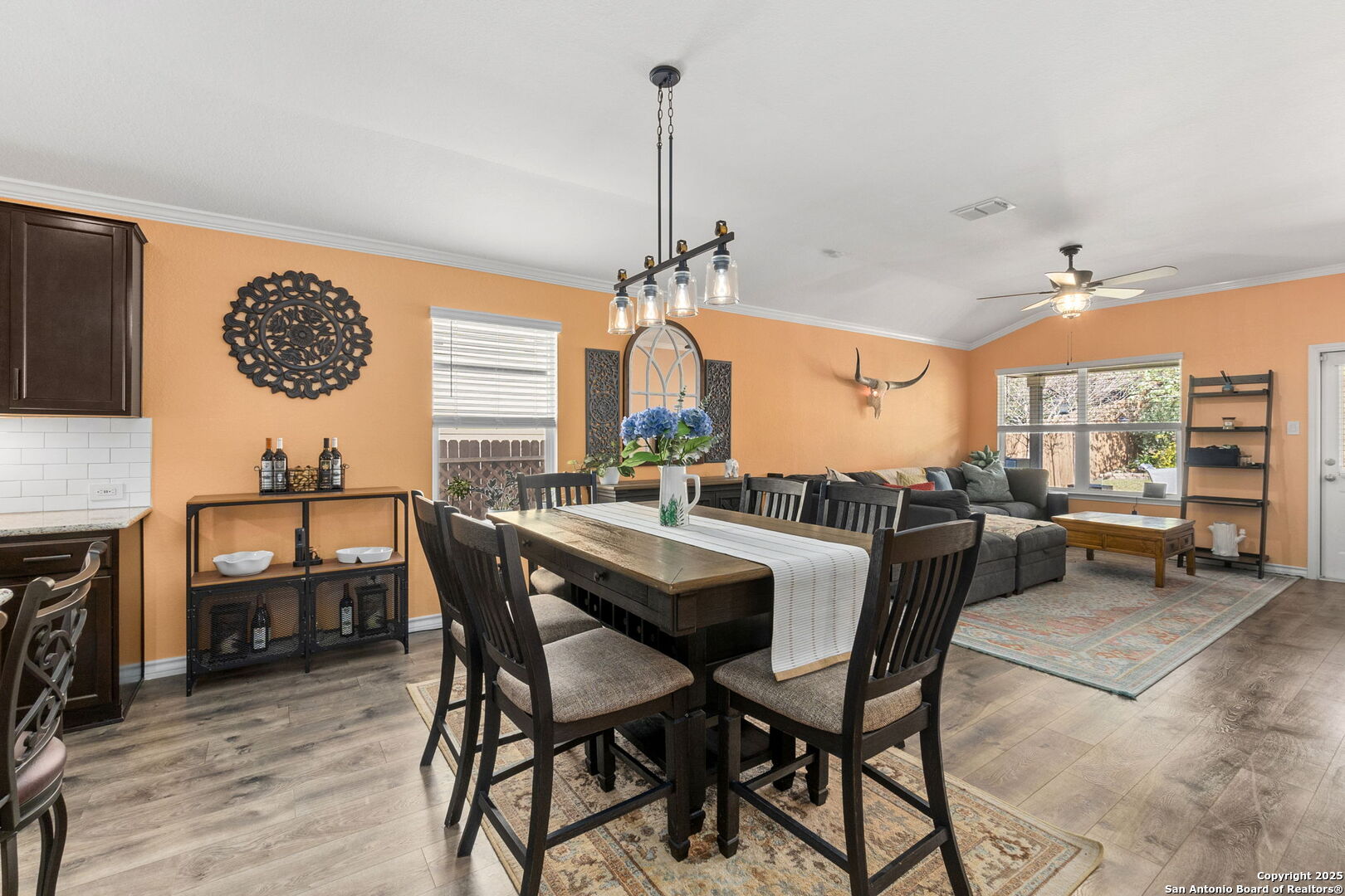 7015 Capella Cir