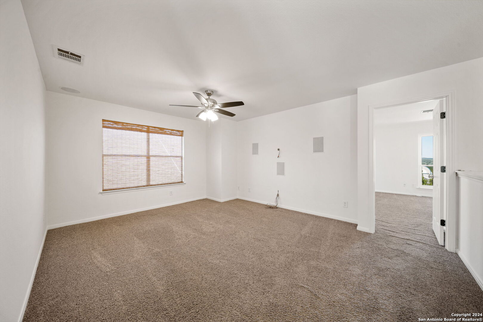 815 WINDHURST