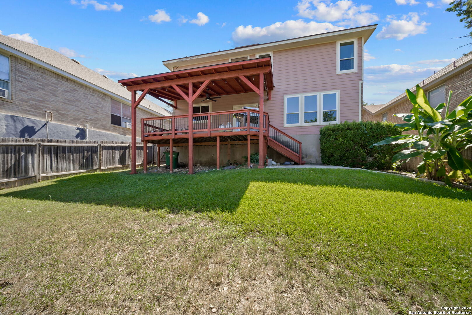 815 WINDHURST
