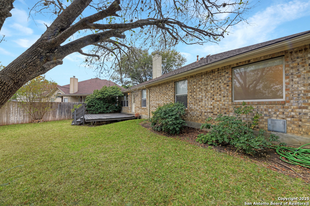 9406 Llano Verde