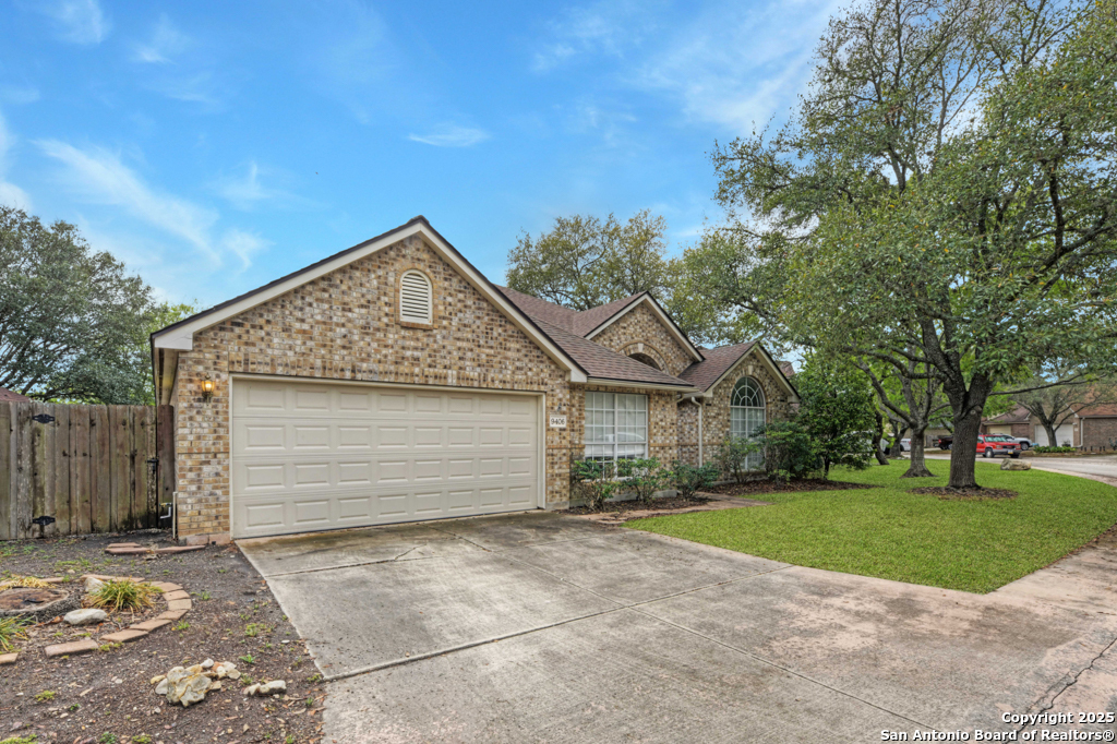 9406 Llano Verde