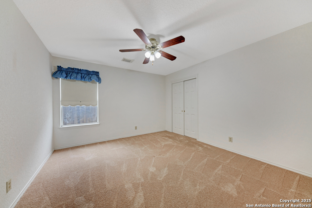 9406 Llano Verde
