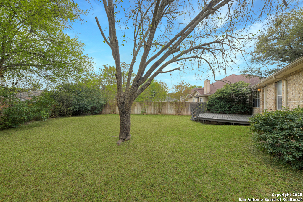9406 Llano Verde