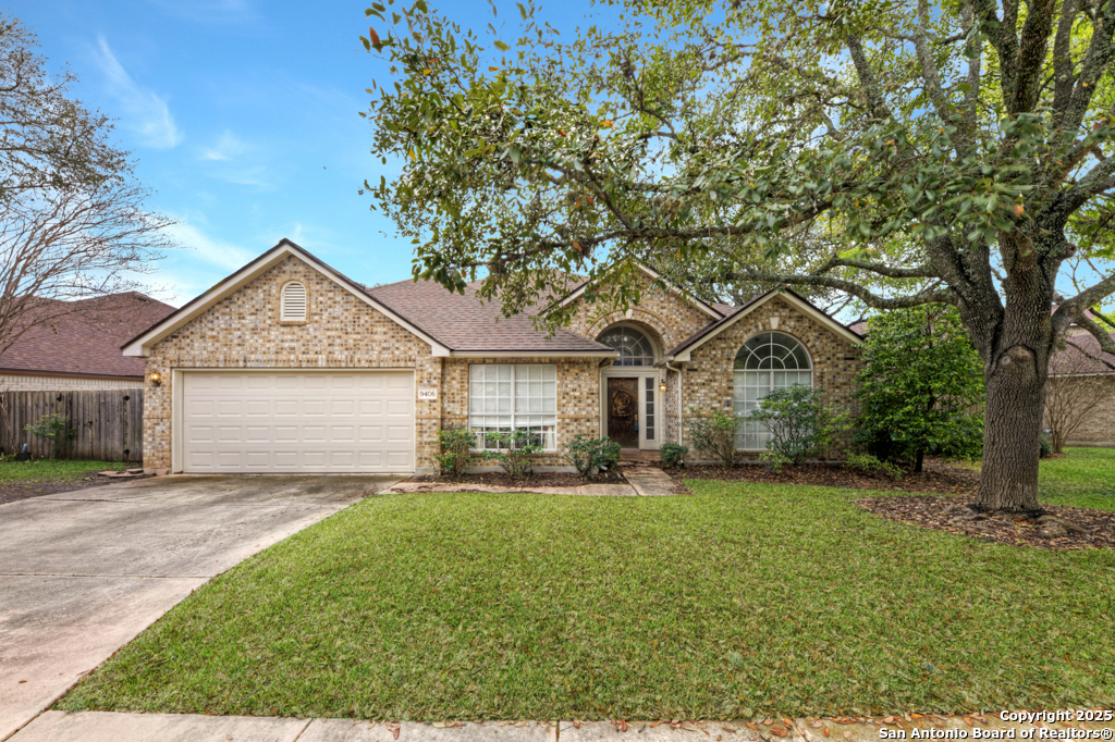 9406 Llano Verde