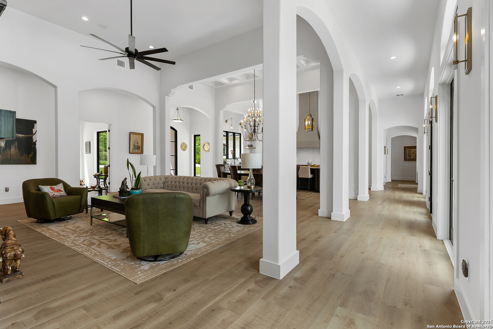 11207 Paraisio Bluff