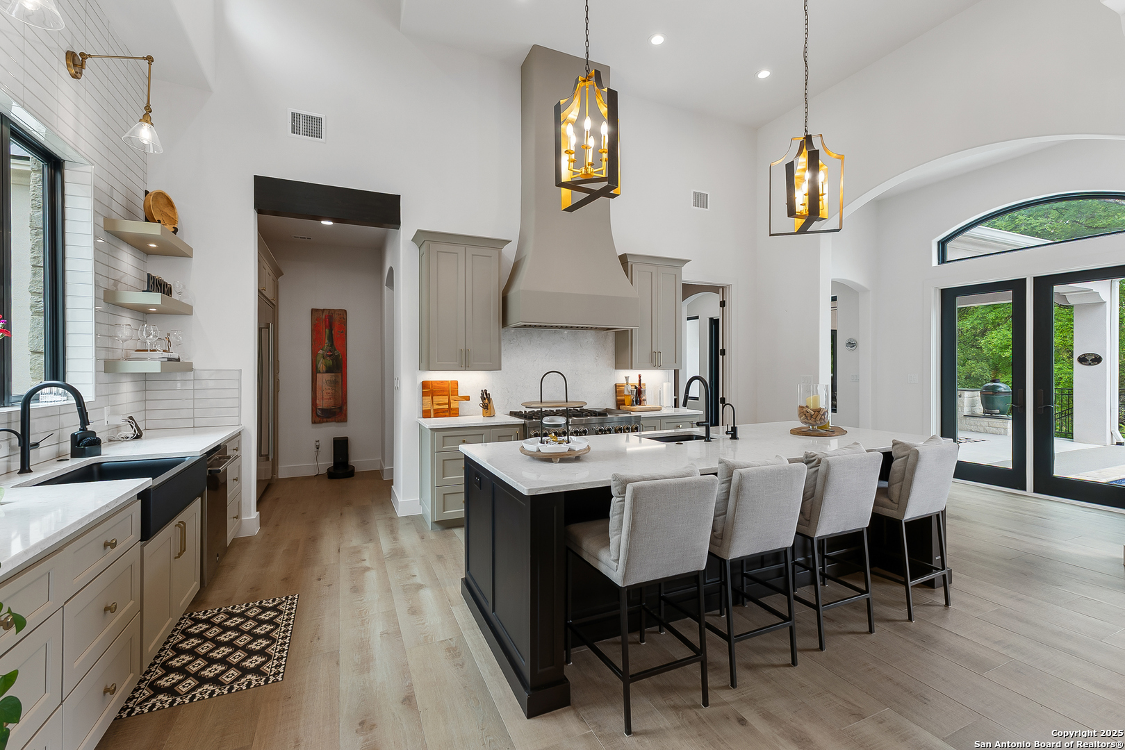11207 Paraisio Bluff