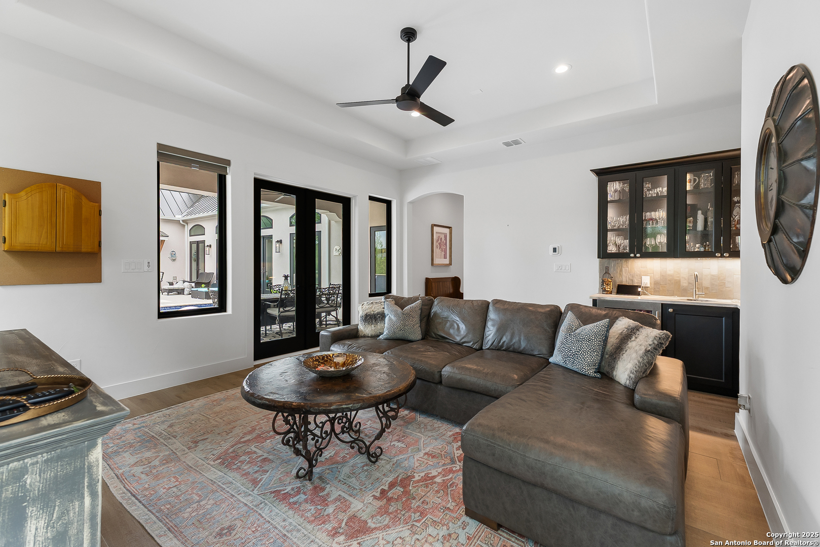 11207 Paraisio Bluff
