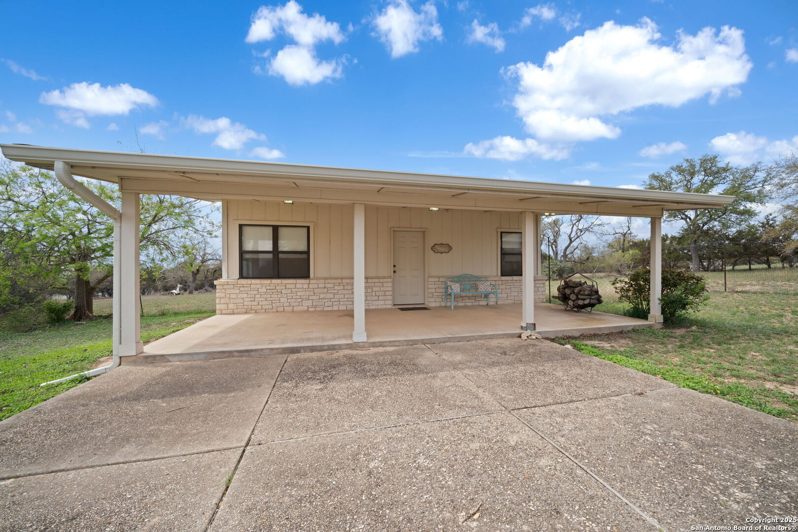 365 Estates Dr