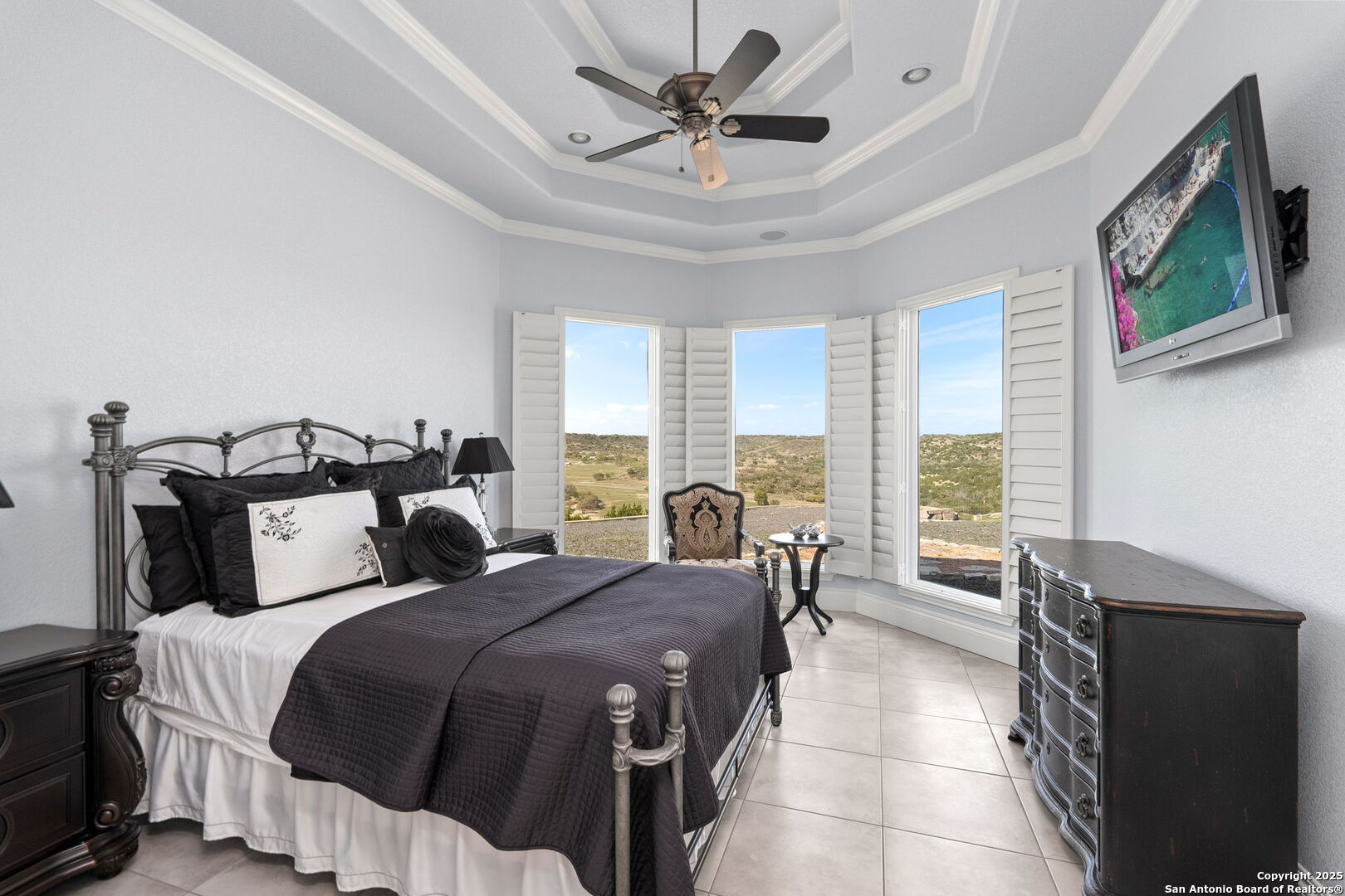 155 Camino Del Reserve