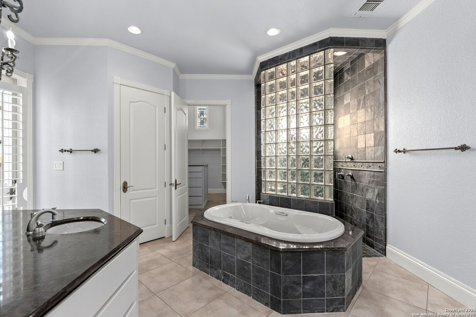 155 Camino Del Reserve