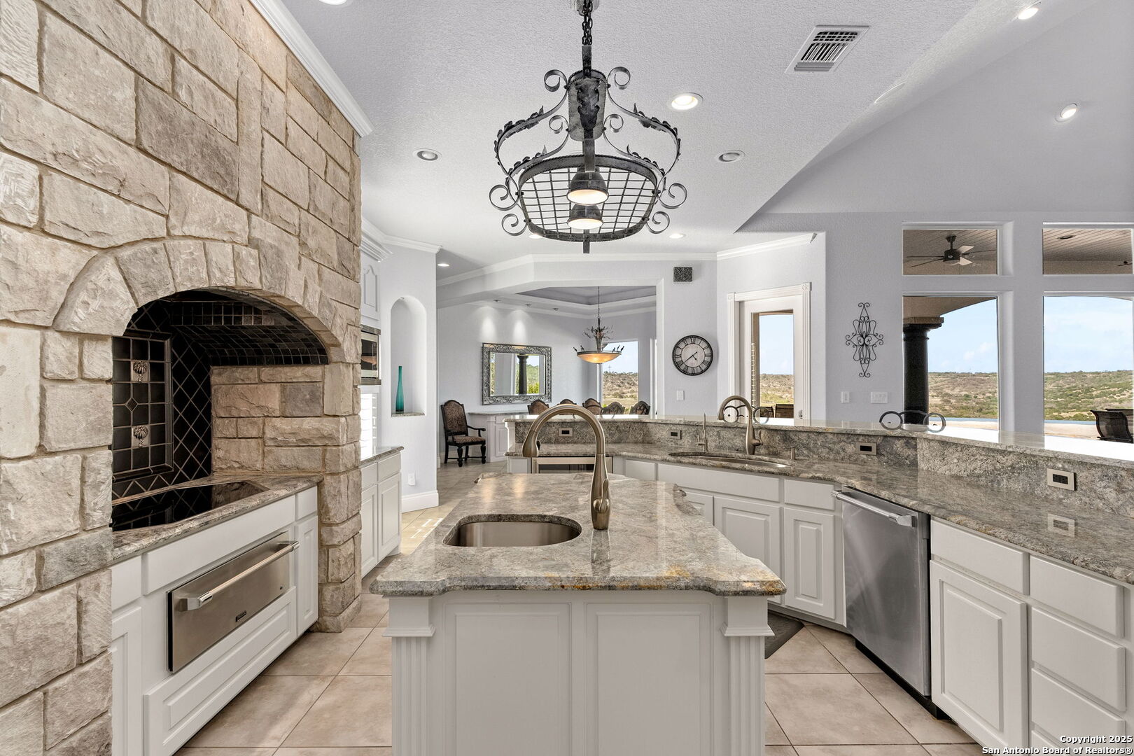155 Camino Del Reserve