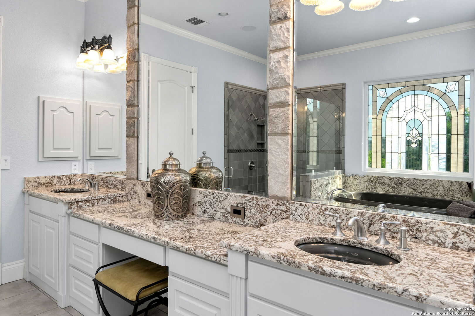 155 Camino Del Reserve