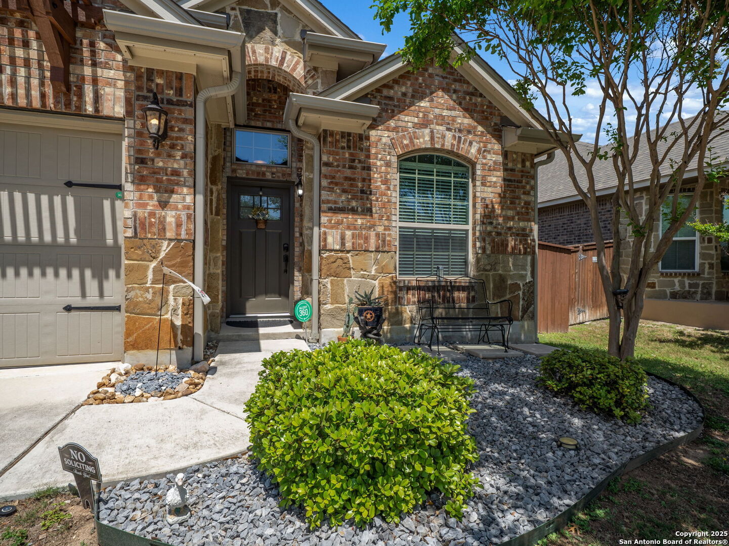 8203 Gentry Creek