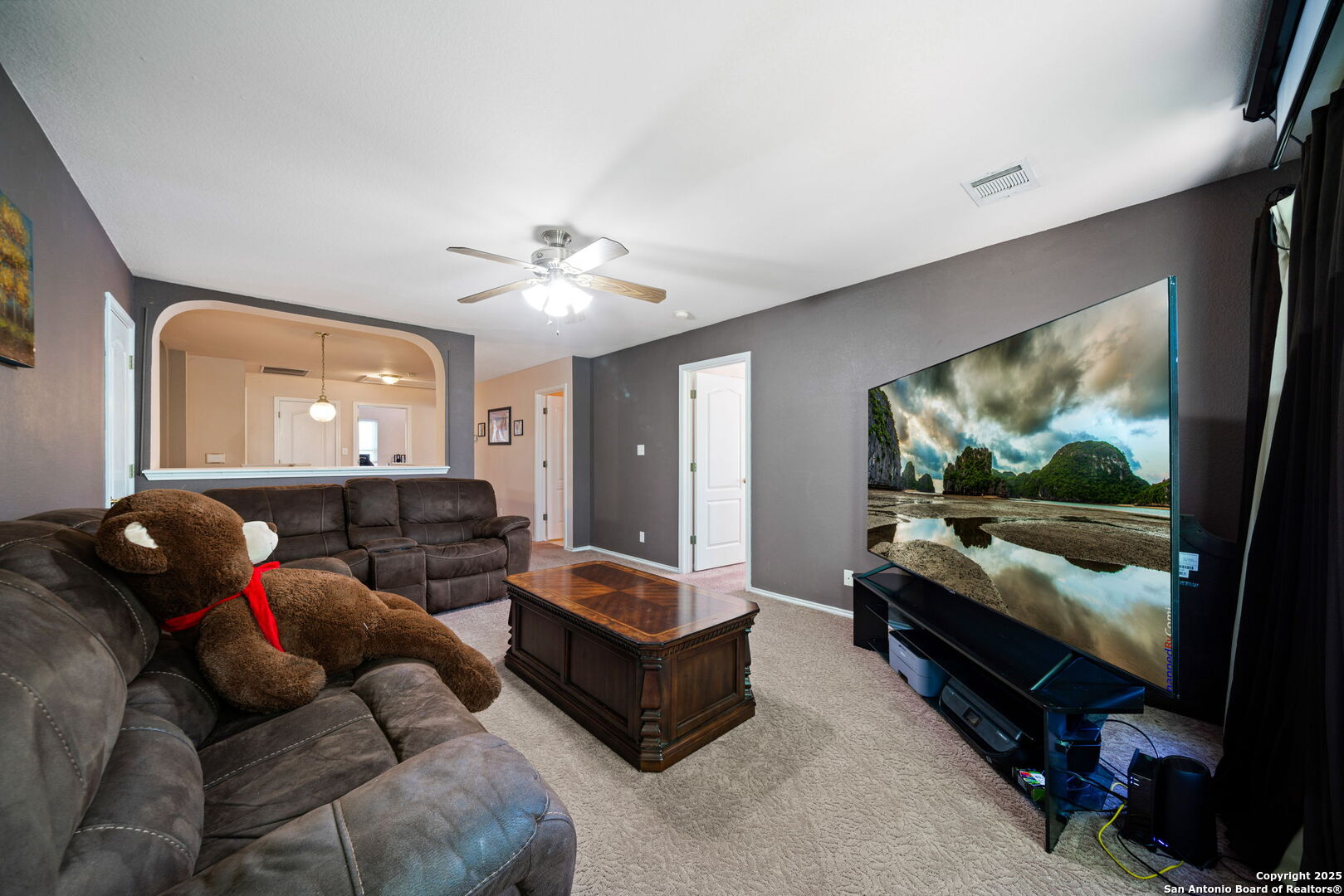 4645 Red Rock