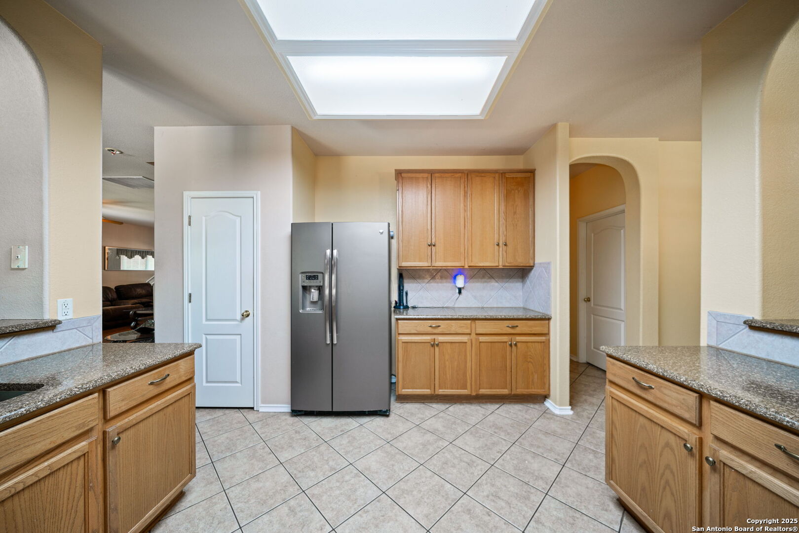 4645 Red Rock