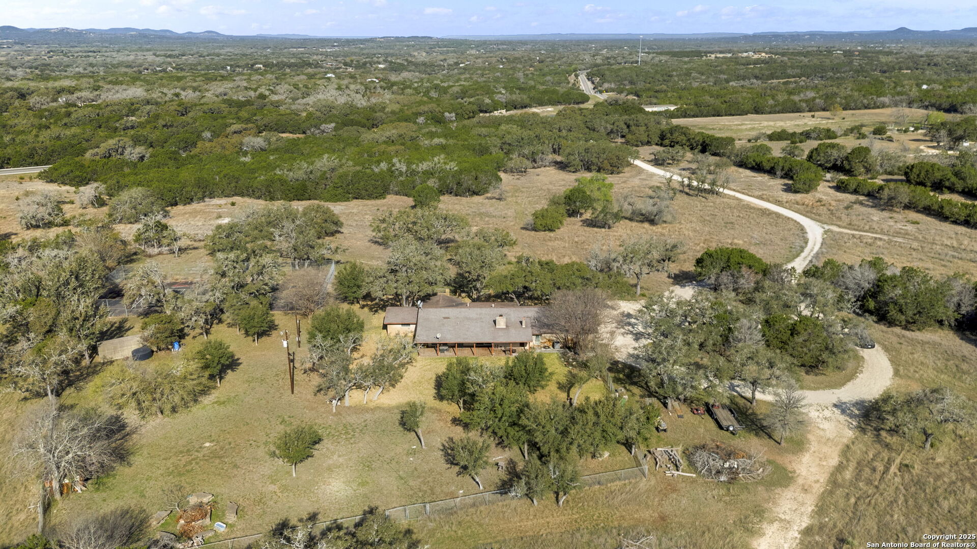 4521 FM 1283