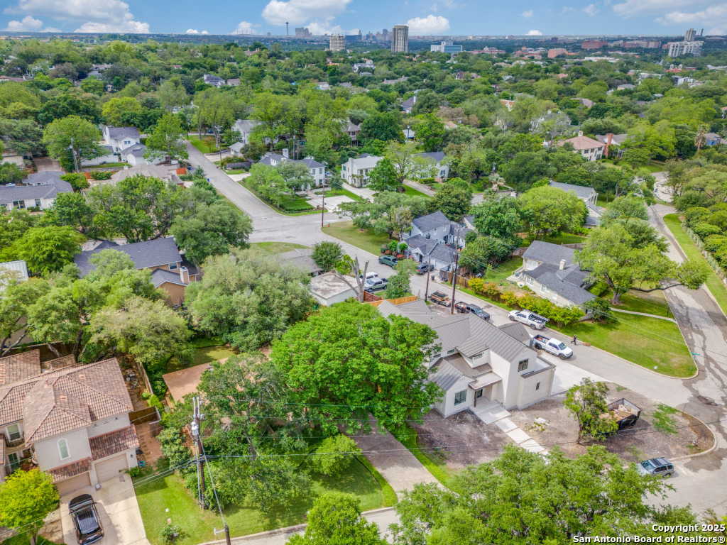 104 Coventry Ln.