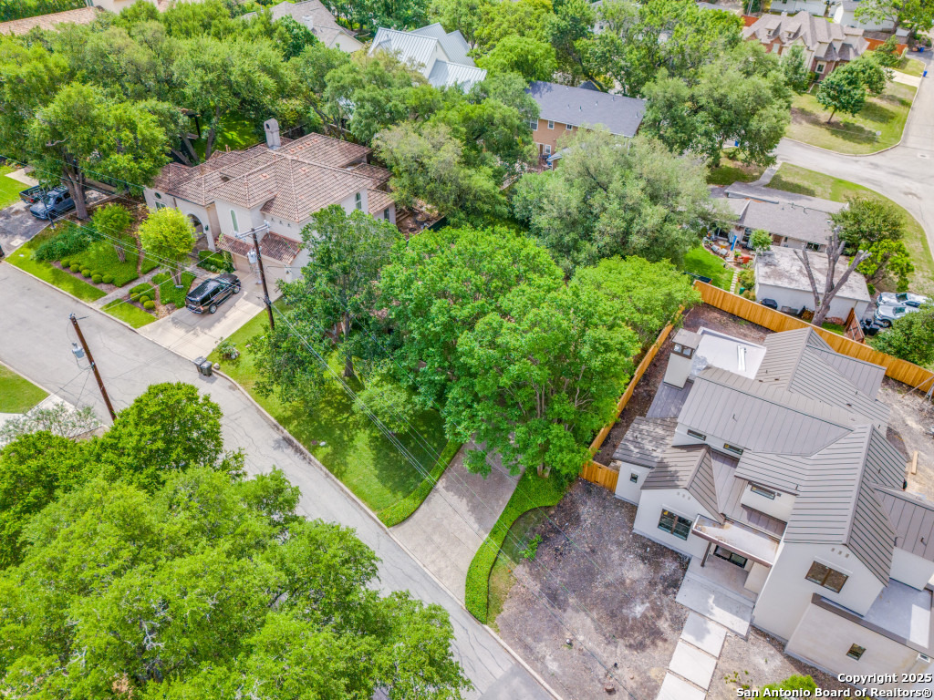 104 Coventry Ln.