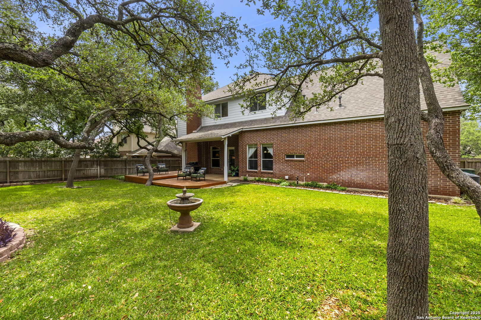 15710 Dawn Crest