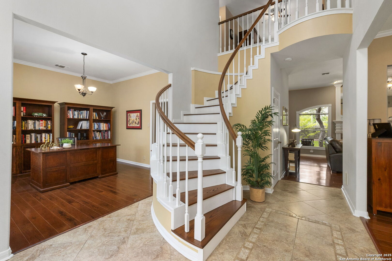15710 Dawn Crest