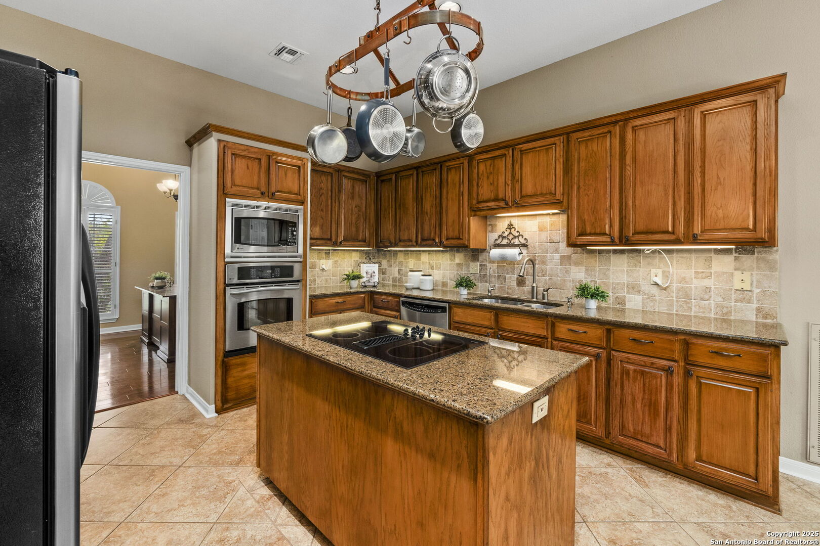 15710 Dawn Crest