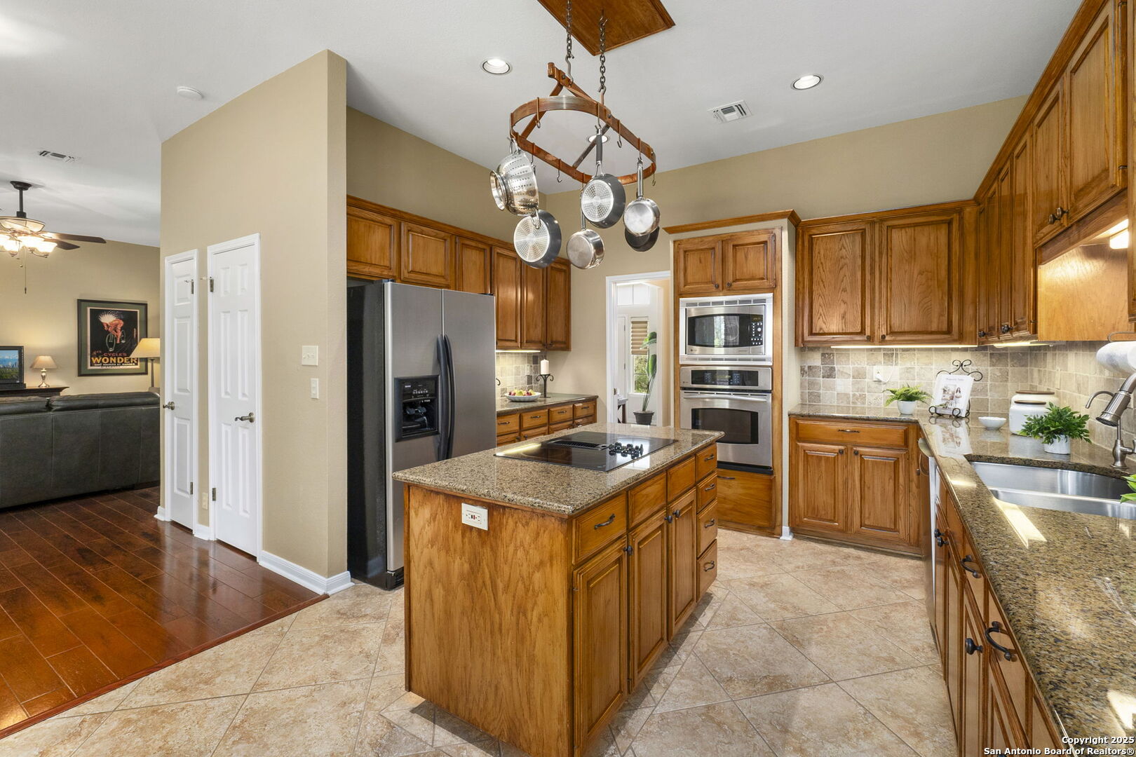 15710 Dawn Crest