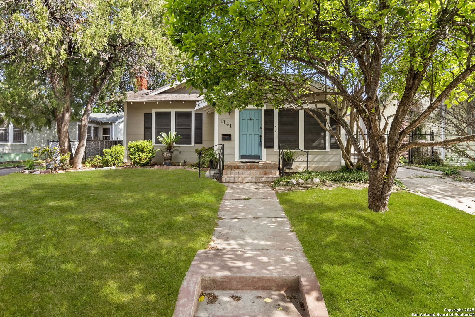 1141 E Highland Blvd