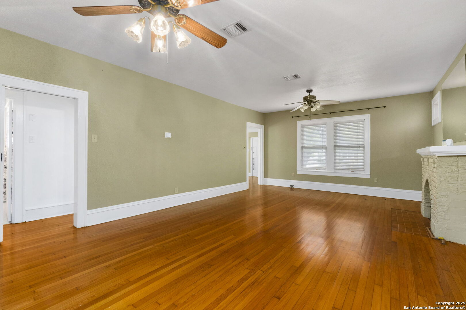 1141 E Highland Blvd