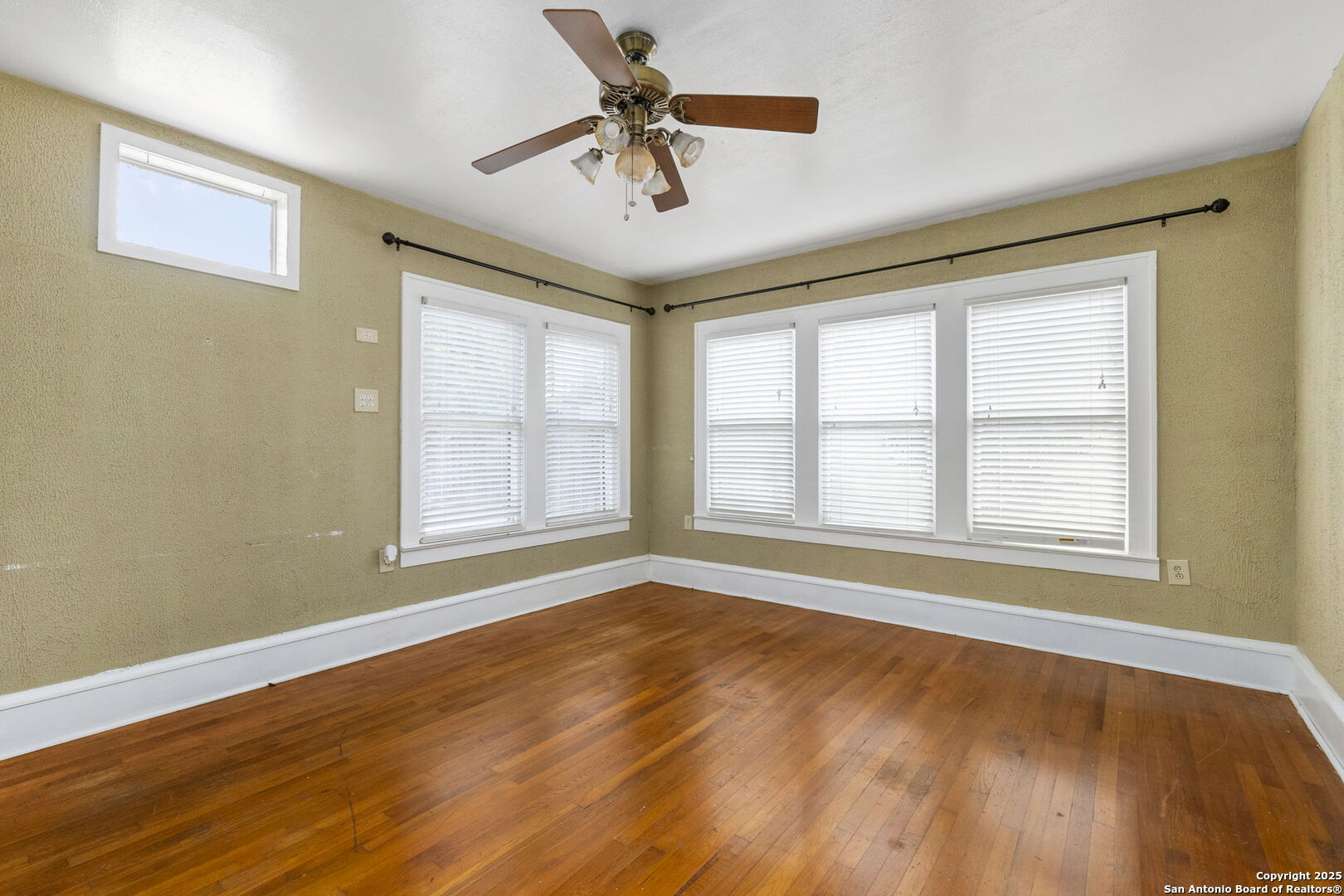 1141 E Highland Blvd