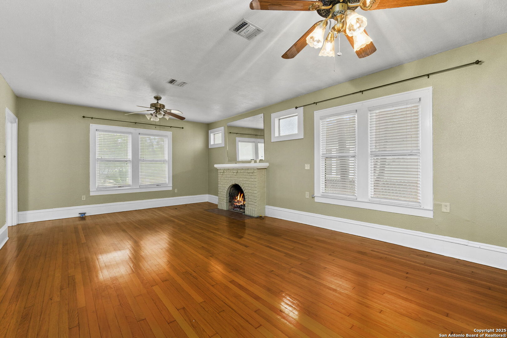 1141 E Highland Blvd