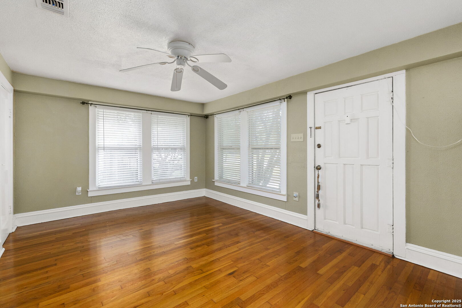 1141 E Highland Blvd