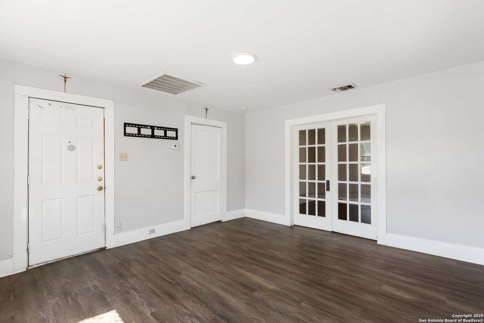 1007 Pine