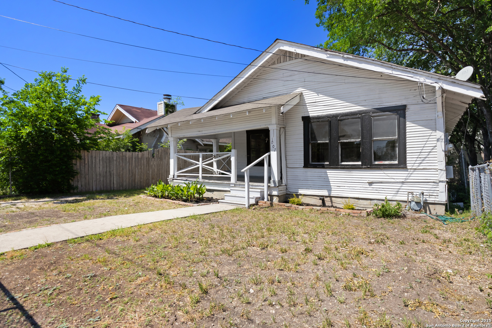 1007 Pine